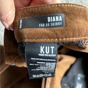 Kut from the Kloth- Diana fab ab skinny cords
